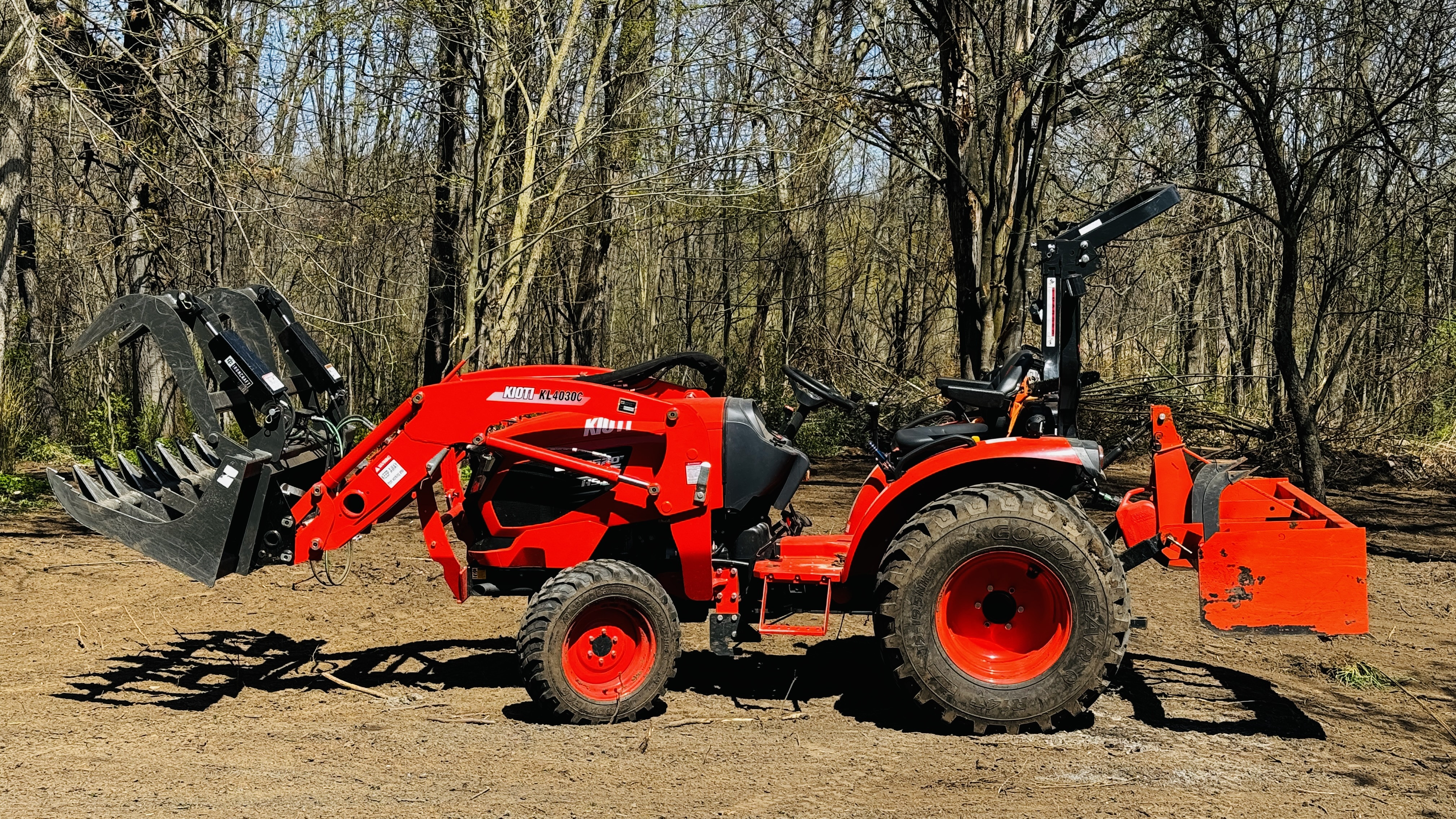 Kioti CK3520 with Loader